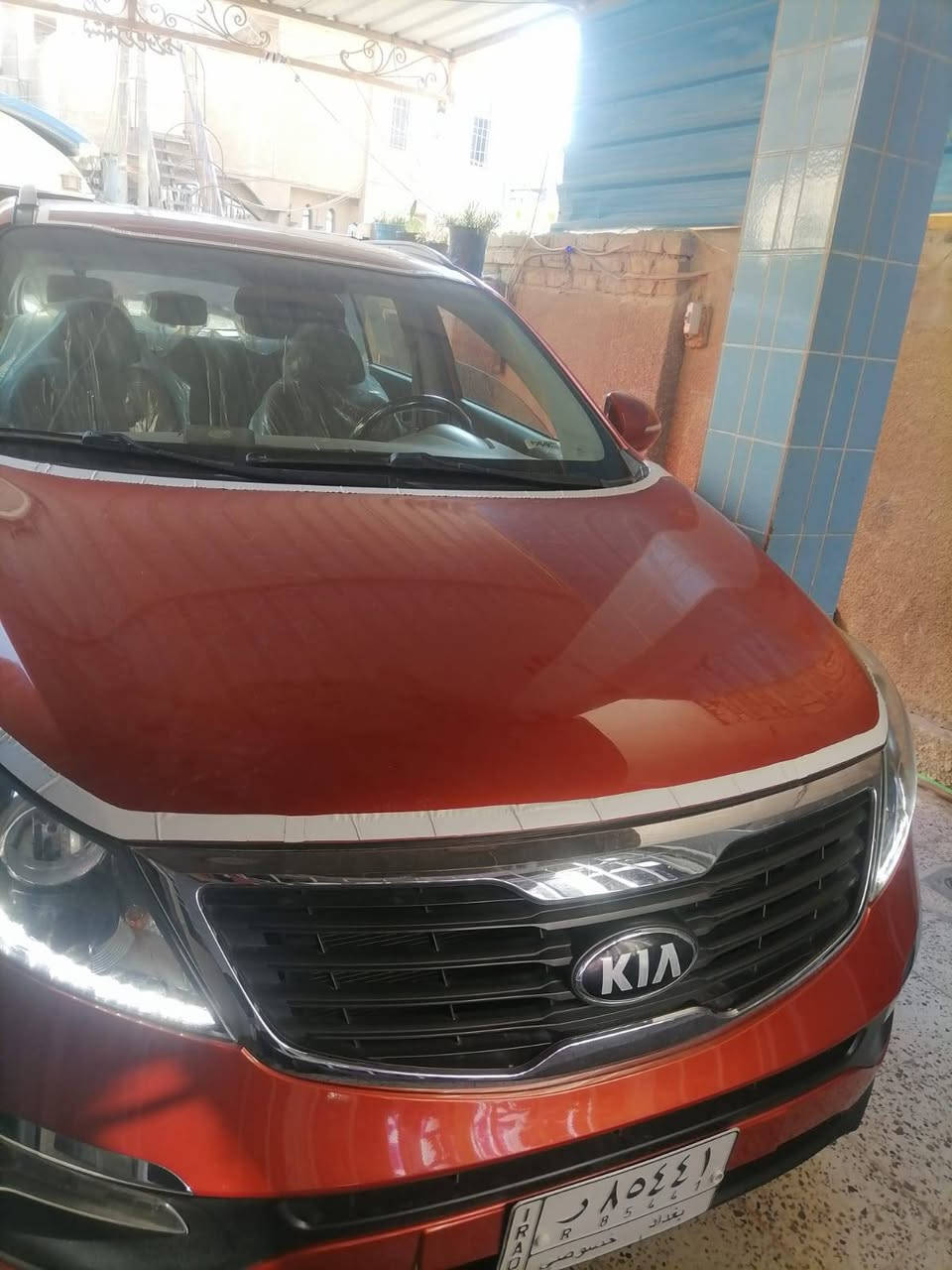 السلام عليكم ورحمة الله وبركاته سبورتج موديل 2014  بعدها بتراب الشركة سيارة جديدة ماشية 46  سيارة كلها مكفولة  عدة اصبع بارت خلف باب سايق  باقي ملة مكفول  السعر 160 استفسار         ***********           ***********
