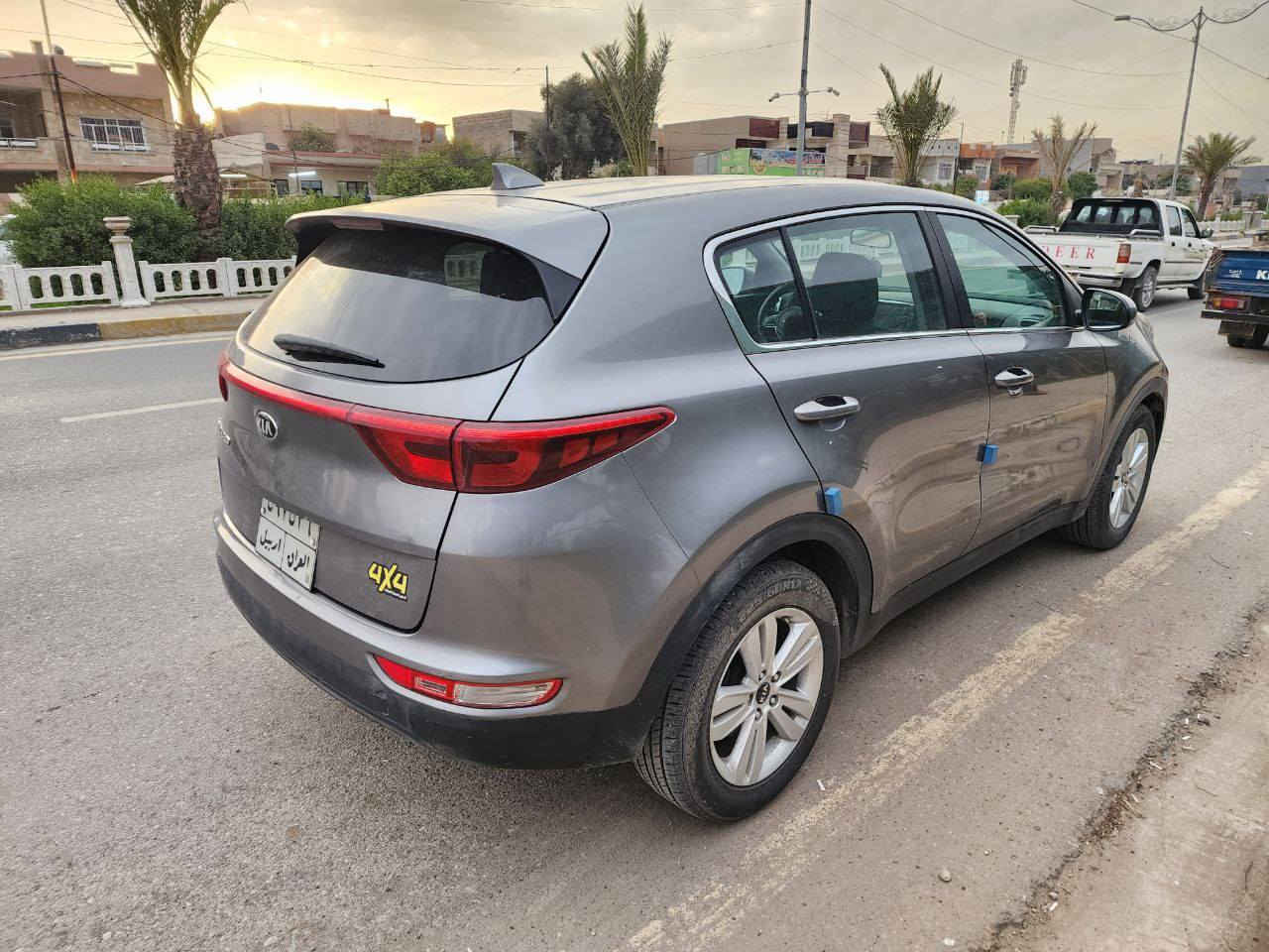 للبيع
سعر 139$
كيا سبورتج 2018 وارد امريكي 
محرك 4 سلندر حجم 2400 Gdi 
شرط المحرك والكير 
رقم اربيل  شرط التحويل 
🚫 حادثها كد شبر بحافة البوند شرط بدون دواخل 
مرفوق سونار مع الصور 
سيارة  نظيفة وجاهزه 
موصل الايسر 
***********
***********
