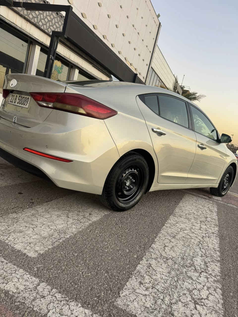 السلام عليكم النترا 2017وارد أمريكي بيه البنيد امبدل بدون داخل ولا ارباك شرط او بيه ٣قطع اكلير بدون معجون بدون فتح بدون تبديل ليبل واحد عده البنيد شرط وين مايعجبك افحص السياره لون ذهبي لا جراد ولا بارد عده أربع أصابع يم قبق البانزين السياره رقم او هزه او سنويه جديده اتريد تحويل اتريد وكاله بسم معقب بل نجف اليعجبك موجود 
السياره مكينه 2000دوش بدون فتح كير مكينه تخم تاير تبريد حداديه خير من الله تغليف سفري كشنات ول كاعيه السياره جاهزه من كل النواحي شرط اترايك وين مايعجبك مكان السياره نجف معروضه ١١٤ او بيه مجال اكو مقطع فيديو بل منشور اموضحلك كل البيه او رقم الشاصي اذا يعجبك اشوف حدثه 
***********او اكو كلشي بل سوك حياكم الله
