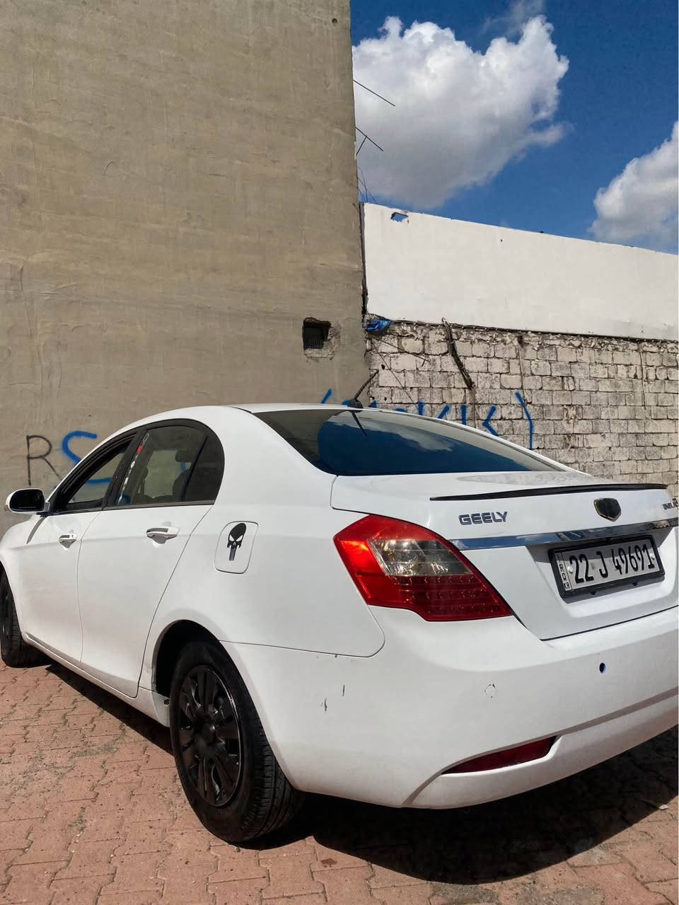 جيلي امكراند 7    2016 كير مكينه كامري20 شاشه ايبات  سعر 69 مجال.   *********** واساب أربيل, العراق
