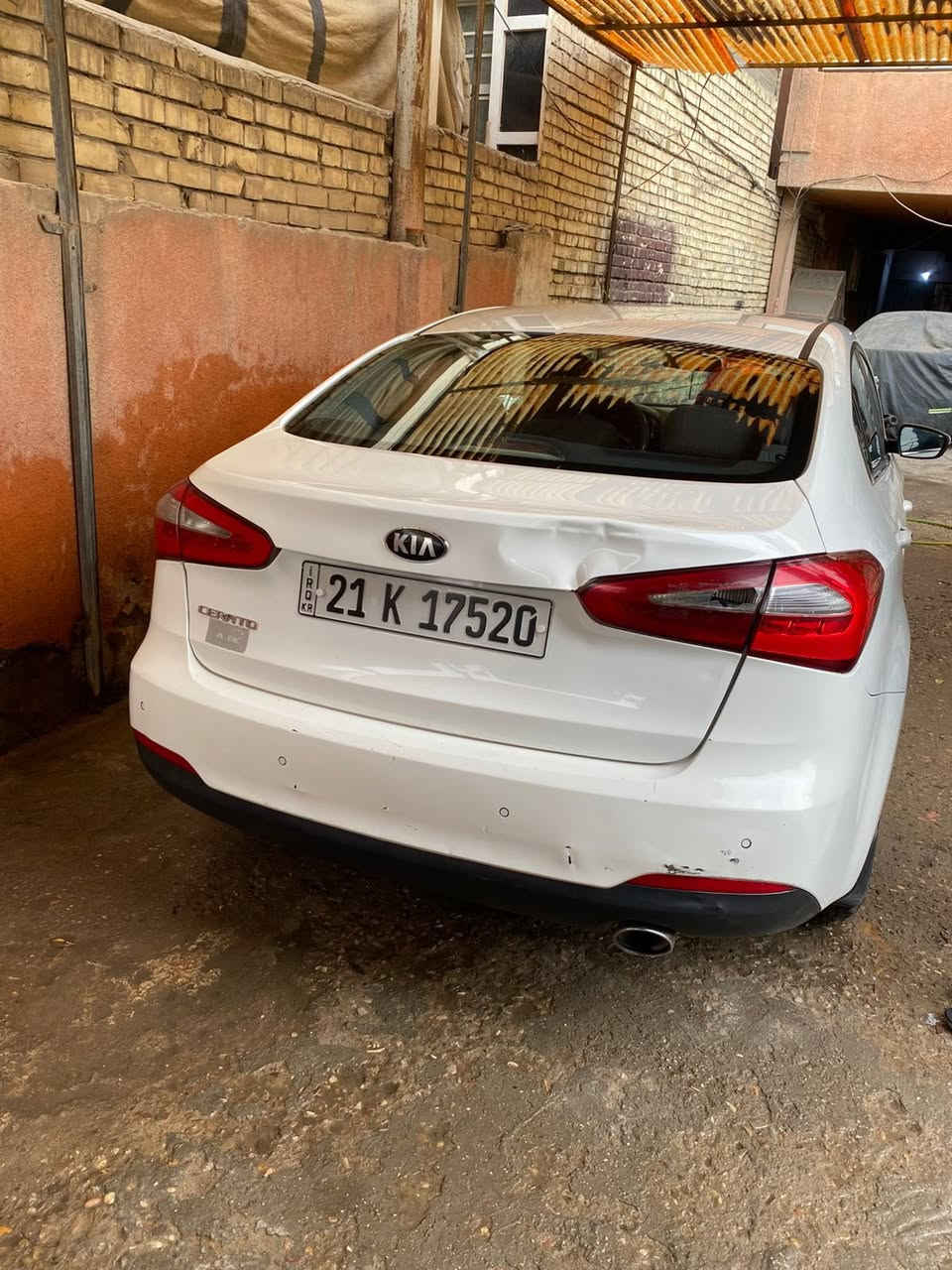 السلام عليكم سياراتو 2014خليجي
محركه 1600
1-فتحه سقف 
2-تحكم ستيرن
3-لد حاجب امامي خلفي 
سياره خير من الله مابيه صبغ السياره فقط بارد  السعر 127وبيها مجال جدا بسيط ترهم مراوس حسب القناعه مكان السياره الشعب شارع الصحه  
سيد غسان ***********
+964 783 311 7181
