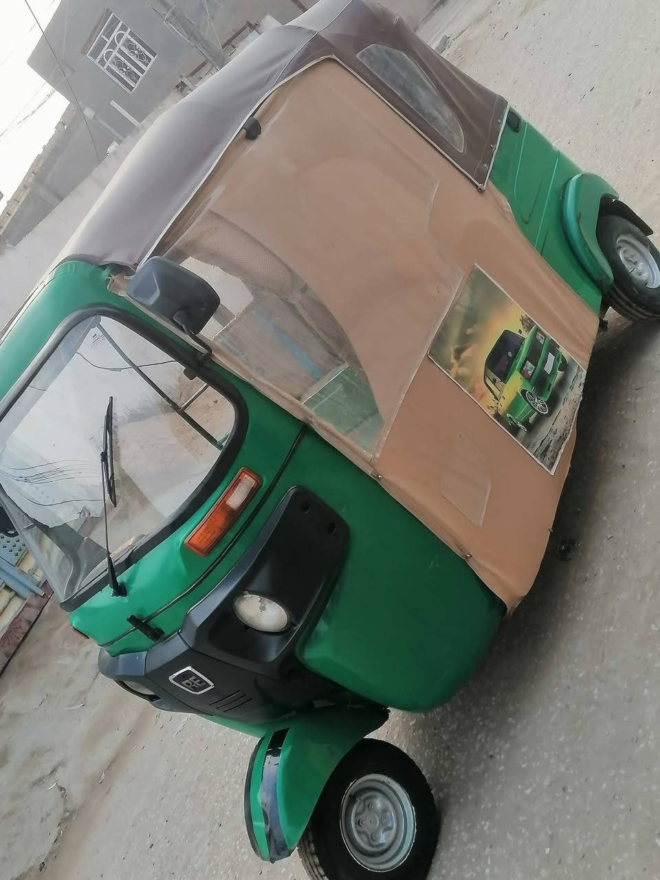 سلام عليكم شباب 22للبيع رقم تحويل مباشر التكتك معايزه كبل للشارع تخم تاير كهربايات كله شغال محرك كفاله الكشر شوف عينك بي شي قليل السعر 7800وبيه مجال قليل مكاني بابل القاسم ع (***********)
