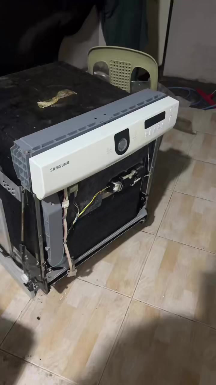 موضوع الفتح التلقائي
السلام عليكم اخوان هذا الفديو يخص الفتح التلقائي سويته وفصخت الغساله علمودكم حتى تصير عدكم معلومة 

مع العلم الغساله للبيع


**إذا كنت صاحب هذا الإعلان وتريد حذفه لأي سبب، رجاءا أرسل رسالة إلى الدعم الفني**