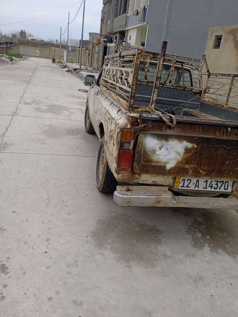 السلام عليكم بيكم 80 للبيع رقم نينوى دولي بسمي ،كير ،ومحرك ،شرط ،،السعر 27وبي مجال رقم ***********,,,,***********
