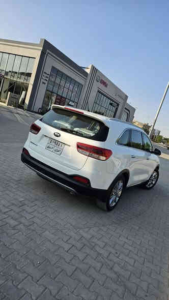 سلام عليكم
كيا سورينتو   V6 سلندر موديل 2017
 ((كفالة عامة ))
رقم اربيل ...
مواصفات  
بانوراما ..
بصمة ..
كشنات جلد ..
كشنات كهرباء ..
بردات خلفية ..
جام 4 اوتو ..
تبريد 3 قطع  ..
جديدة شوفت العين ... 
الأستفسار:- ***********
