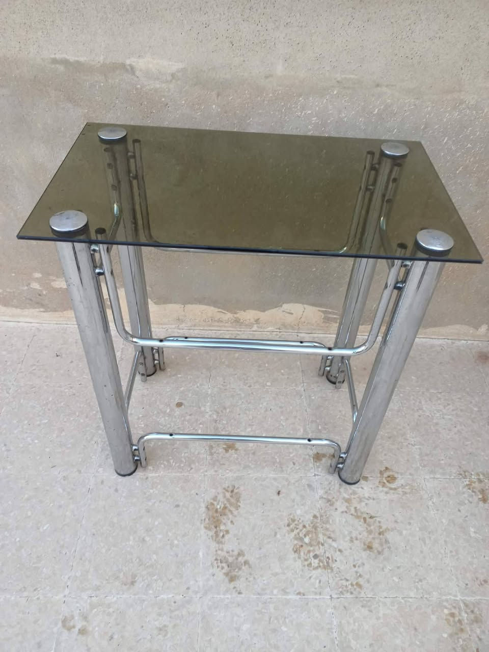 ميز استيل اصلي شرط جديد السعر ٣٠
واتساب ***********
