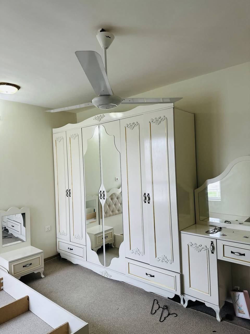 للبيع بسعر مناسب
واتساب ***********
