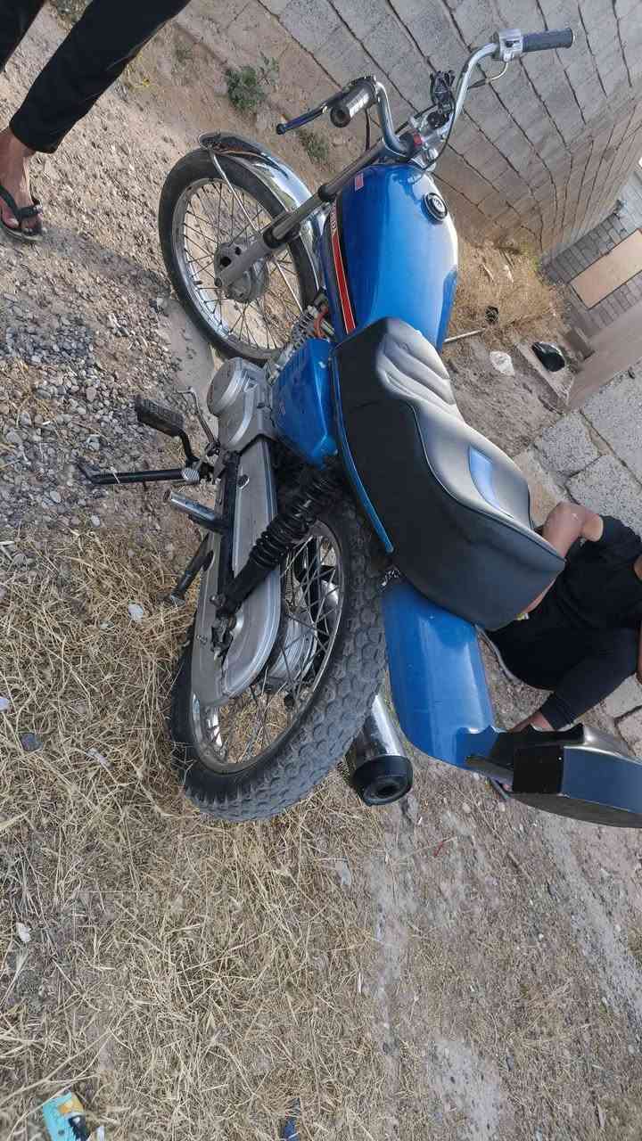 للبيع تايكر 19محرك نضيف يرفع1.2.3 كهربائيات شغاله السعر خاص الرقم***********
