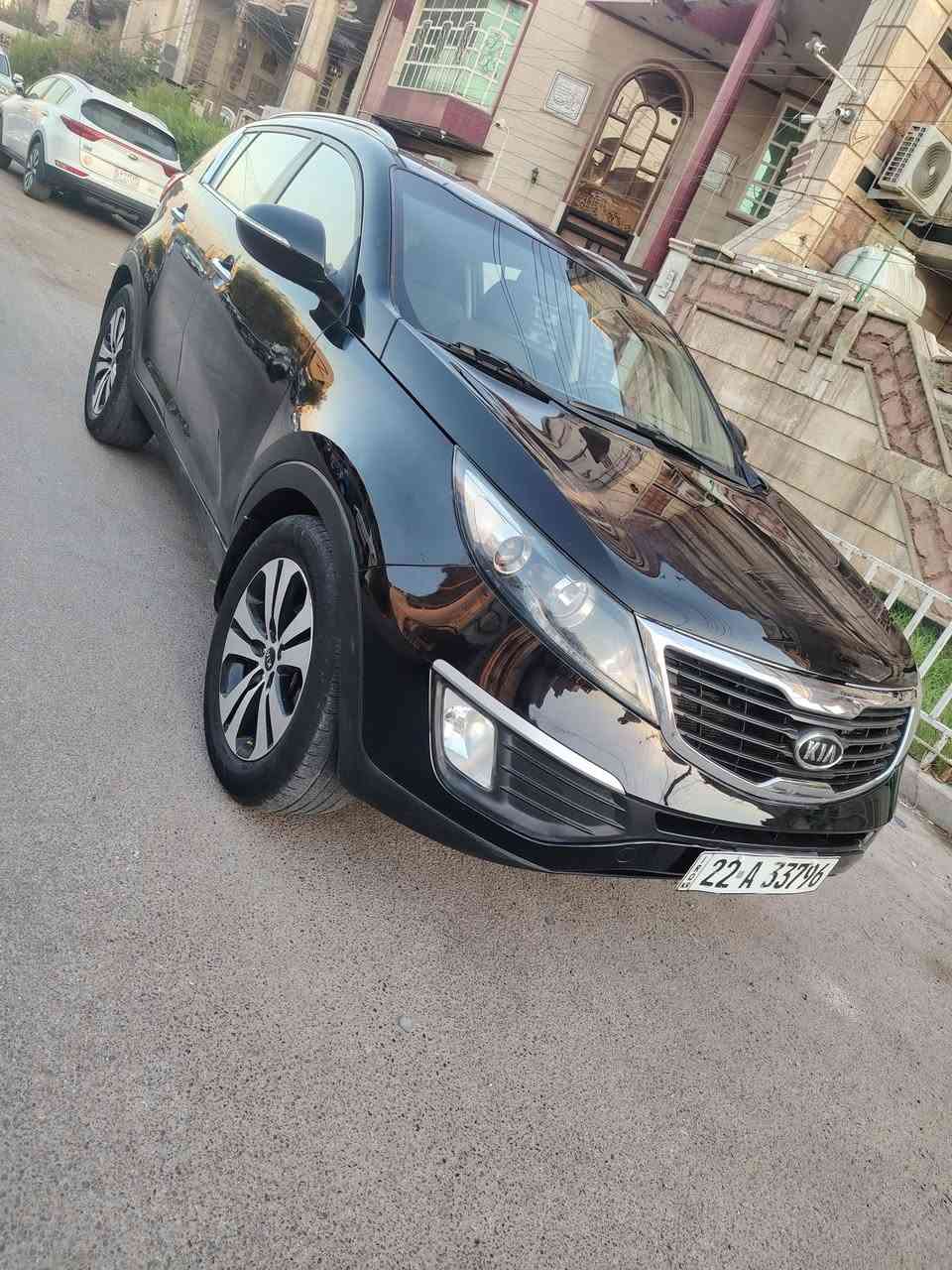 كيا سبورتج ٢٠١٢ للبيع خليجي السياره بيها قطعه وحده صبغ اثر شخط باب الصدر الباقي مكفوله من الصبغ محرك دوش تبريد شغال السعر ١١٠ وبيها مجال مكان السياره بغداد البلديات ***********
