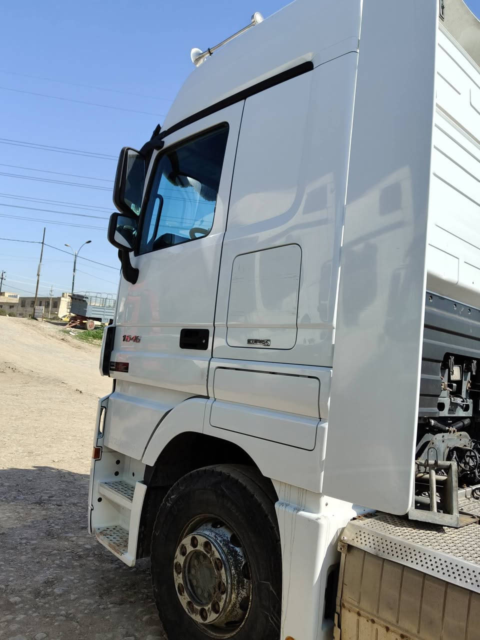 السلام عليكم 
للبيع اكتروس موديل 2008 حجم 1846
سيارة رقم أربيل قمارة مبدل شرط تحويل 
عرجة12نمرة سعر 285 بيهة مجال عنوان موصل 
رقم الهاتف 0771566155


**إذا كنت صاحب هذا الإعلان وتريد حذفه لأي سبب، رجاءا أرسل رسالة إلى الدعم الفني**