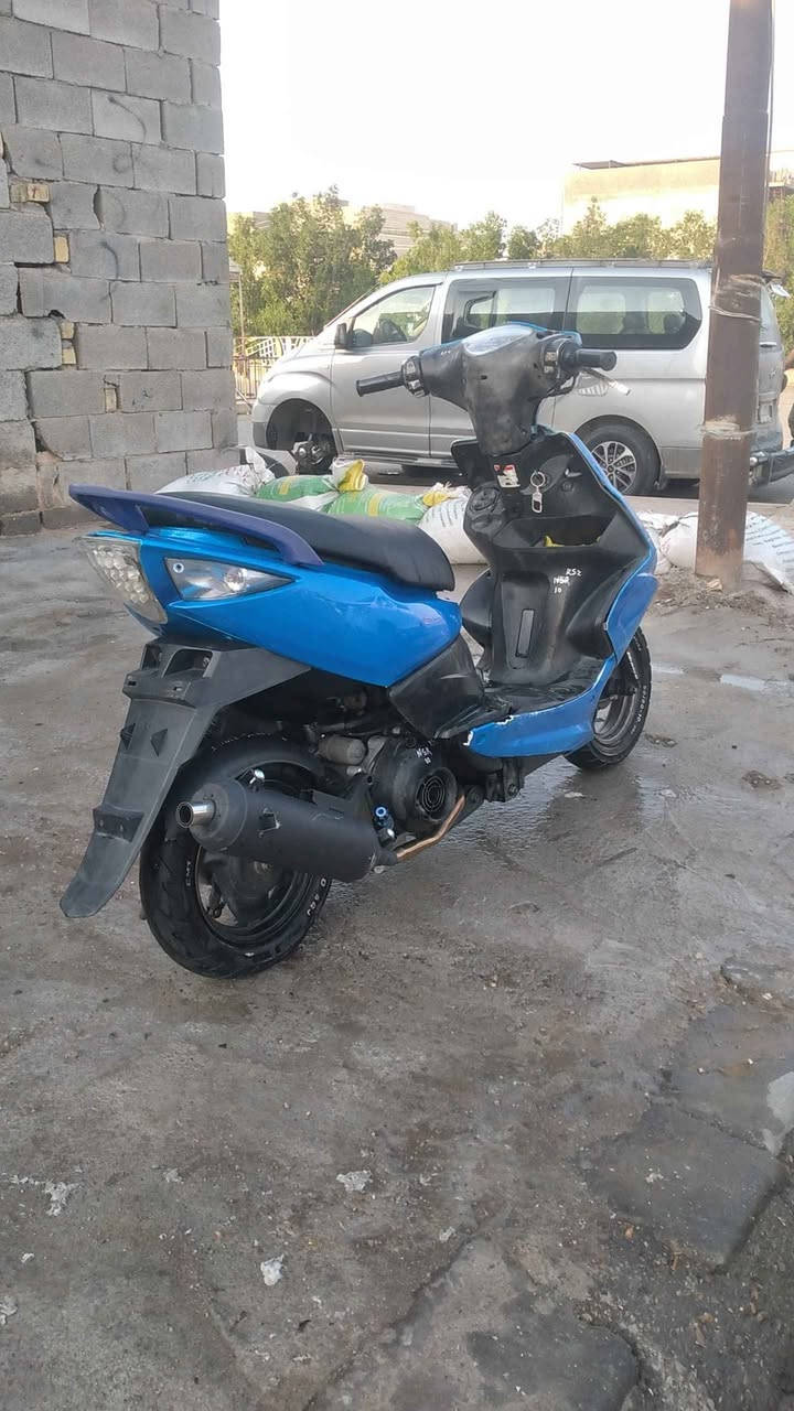 للبيع دراجة ماكس مضلع مكفولة كفالة عامة المكينة ما مفتوح بيهة برغي 
صالنصة FM ستوهة مشدودة 
بيهة تزويد قطرة ويدات تايرات جديد
موديل 2010 
للتواصل 0732235571 المجر الكعبي, ميسان


**إذا كنت صاحب هذا الإعلان وتريد حذفه لأي سبب، رجاءا أرسل رسالة إلى الدعم الفني**