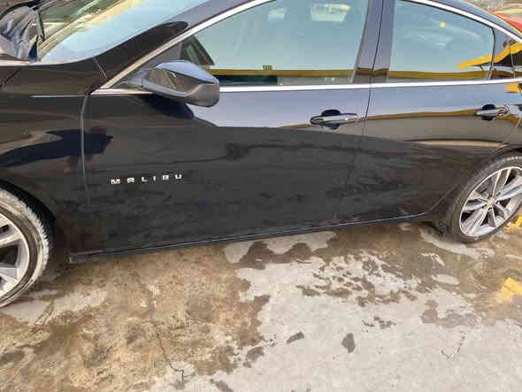 السلام عليكم بدون رقم 
شوفرليت ماليبو 2023 فئة LT بدون رقم  بدون ايرباك  مبدل باب نفس اللون وبيه بارد 
المواصفات : بانورما /حساس خلفي بلادي /بصمة تشغيل / تشغيل عن بعد / كرسي كهرباء / تحكم ستيرن / شاشة كبيرة / تدفئة كشنات / رادار امامي / اطفاء ذاتي / بلوجكتر LED / ويل كب بريمر / قطعتين تبريد / مانع انزلاق / بلوتوث / اواكس / USB / محرك 1500 T
عدد المسافة 28000الف ميل 
السعر 149ورقة
للتواصل والاستفسار : ***********
