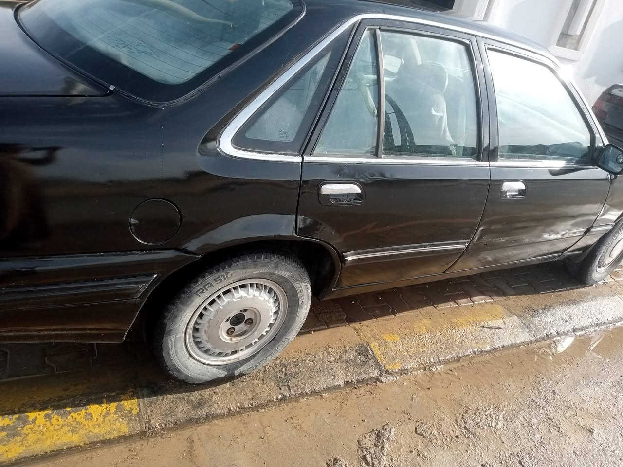 السلام عليكم 
دايو برنس للبيع 
لون اسود
مصبوغة صبغ عام للجماليه اثر جراد
رقم الانبار دولي 
تحويل مباشر
تخم تاير جدد 
محرك وكير خير من الله 
صدر وكهرباء جيد جداً 
موديل ٩٣
السعر ٣٢ بيها مجال للطيبين 
رقم هاتف ***********
للبيع فقط وللبيع نقد
