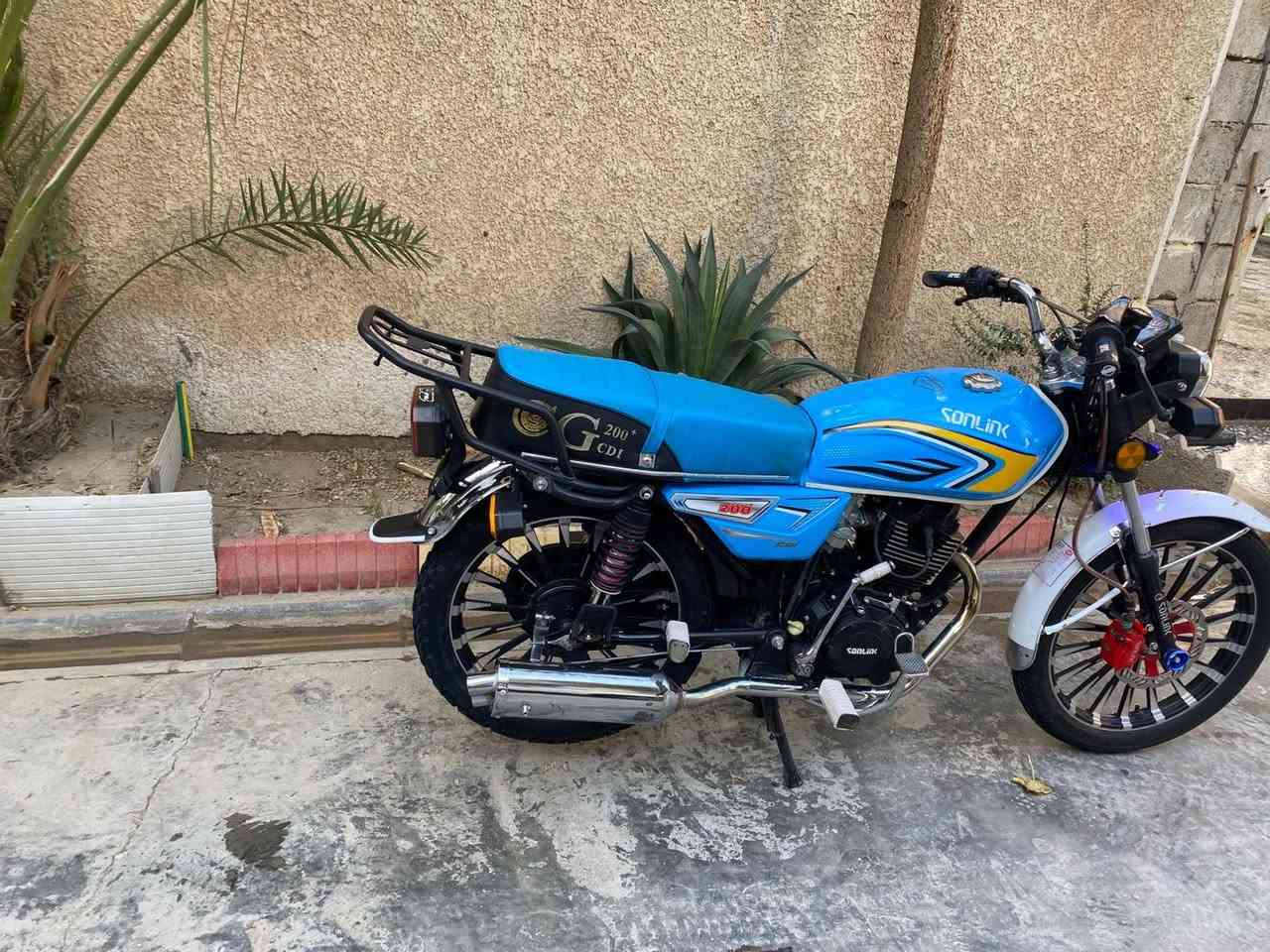 يالله
سلام عليكم دراجة سيفان موديل ٢٥ الدراجة كفالة ما عدا اشارة نقص عليها صلنصة رياضي وعقل رياضي مكينة ٢٠٠ 
ديالى بعقوبة ***********
