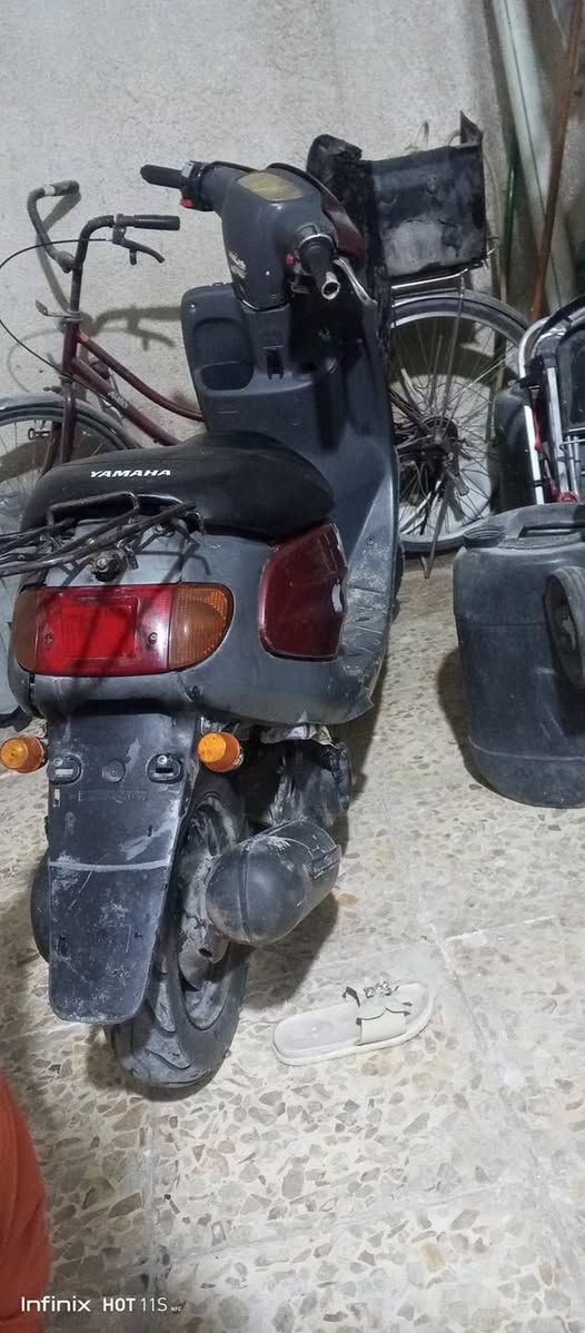 دراجه منغولي
للبيع ما مفتوحة 
شلعه ومعدل 
دراجه نضيفه 
سله مالتها موجوده 
كهربائيات كله شغاله 
سلف هورن لايت 
بك لايت اشاير 
نقص بس جوزه 
مكان كربلاء 
السعر 350 وبيها مجال مستعجل مستعجل 
رقم الهاتف ***********
ما متواجد على الفيس 
الشراي يتصل
