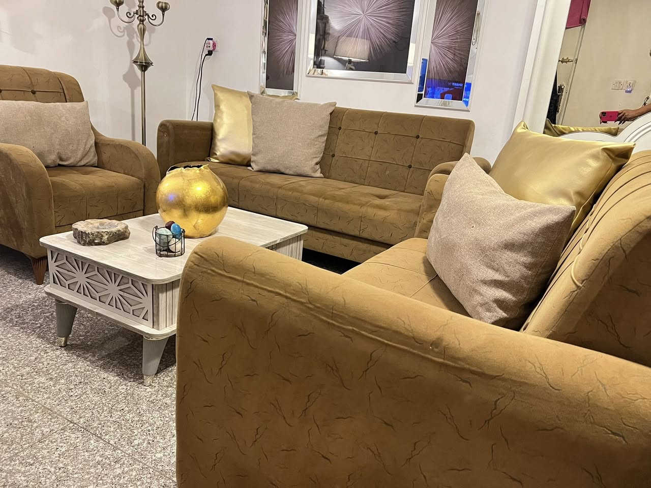 غراض للبيع جداا انضاف تخم ٧ مقاعد اي ظرر مابي نظيف وتكمه وعملي قماشه وتربروف سفنجه سوفت الشراي يتفظل خاص المكان بغداد


**إذا كنت صاحب هذا الإعلان وتريد حذفه لأي سبب، رجاءا أرسل رسالة إلى الدعم الفني**