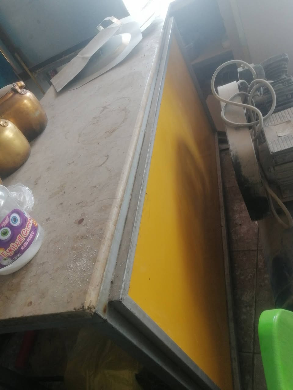 للبيع كرين بركر سعره 100 وبيه مجال
ميز هوه والمرمره مالته 75 وبيه مجال


**إذا كنت صاحب هذا الإعلان وتريد حذفه لأي سبب، رجاءا أرسل رسالة إلى الدعم الفني**