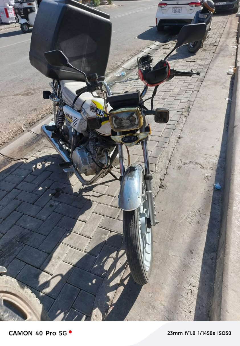 سلام عليكم دراجه أيراني موديل2024دراجه نضيفه وييها نقوصات خفيفه مثل ستاند خلفي وشاشه محرك خير من الله كبل تطلع بيها تشتغل سعر دراجه 500وبيها مجال للطيبين رقم***********
