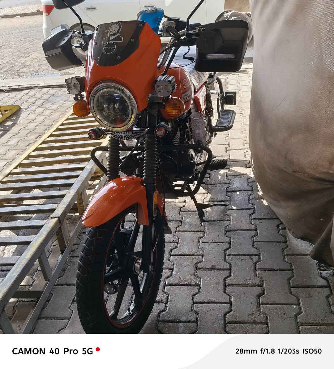 سلام عليكم 🙋🤍.
دراجة نوعد دايون 24 
دراجة خير من الله تجي وتشوف بعينك
مكينة ناعمة سبانة ما لايحة المكينة دراجة رقم اربيل وكيل علي عنجور نضافة 95% الله شاهد كل غراضه بلادي مو تلزيك ويدي بيه 
السعر مليونين وبيه مجال للشراي❤️
مازنجر ما متواجد واتساب موجود طول الوقت 
***********
