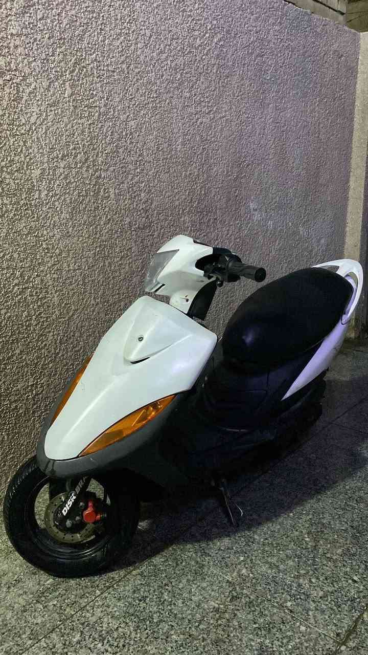 السلام عليكم
عدله للبيع كامله نكره سلف كهربائيات كلها شغاله
مكينه خير منالله شلعه ومعدل
 بيها كلج خلفي رياضي اصلي ودبل خلفي اصلي
نقصها بس ترايش ب550 وبيها مجال بسيط
بغداد حي اور قرب التقاطع الفلسطيني
‏‭0773 480 2672‬
