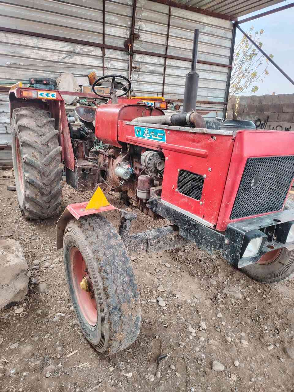 عنتر للبيع 75 معمر  نضيف شرط التشغيل  بلا لوحات مكفول من العشاير  كهربايات كامل  تشغيل  سلف   عينة الكلچ ضعيفه 
العنوان منطقة ربيعه الموصل 
***********
