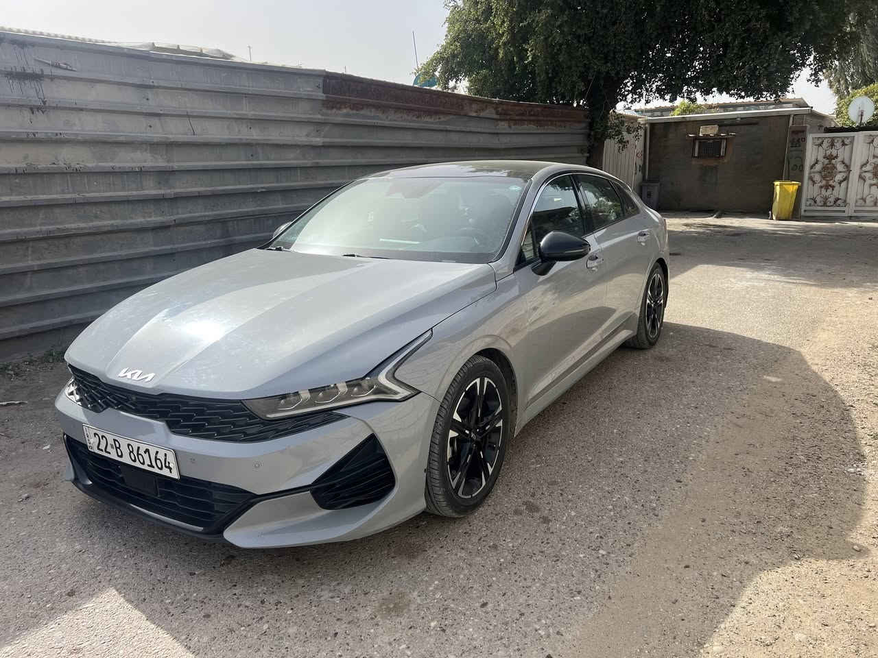 السياره جي تي لاين KIA K5  وارد امريكي
موديل 2021 
مواصفات فووول
--(بانوراما)
_محرك 1600 تيربو
_ماشيه 139  الف كيلو 
_بصمه تشغيل +بصمة ابواب
ــ 5انضمة قيادة 
درايف مود
ــ شحن لاسلكي
_ شاشه كبيره
_تشغيل عن بعد
_لايت زينون ٣ عدسات
ــ لد نهاري
_ ترحيب عند الاقتراب
ــ قيادة ذاتية
_تحديد المسار
_النقطه العمياء
_رادار امامي جانبي خلفي
ــ توقف ذاتي
_فول تحكم ستيرن
ــ ستيرن رياضي حرف D
_كامره خلفيه دواره
_ شاشه كبيرة وايضا تدعم GPS
_كشنات جلد GT line
ــ كشن السائق كهربائي
_سايد بريك دكمة
ــ اوتو هولد
_اشاير بلمري الجانبيه
_بانوراما
رقم اربيل الجديد
حادثها بنيد فقط سطحي وباقي السياره كفاله عامه  السعر 183
*********** رقم صاحب السياره 
اني مكلف بالنشر
