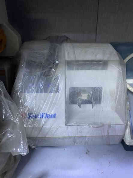 يوجد اجهزه طبيه ومختبريه لتواصل على واتساب ***********
