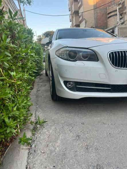 خليجيه. وكاله العروش  موديل 2011
بدون صبغ بدون  بدون بارد. مكفوله 
كشنات. نص كهرباء 
خمس بردات 
فتحه سقف حساس امامي خلفي 
مكينه n52 تنفس طبيعي حجم 30
شاشة اعطال وبعد مواصفات 
السعر 185وبيها مجال قليل 
***********علي. 
مكان السيارة الكراده 
وسياره. سنويه. وهزه جديده. باسمي.
