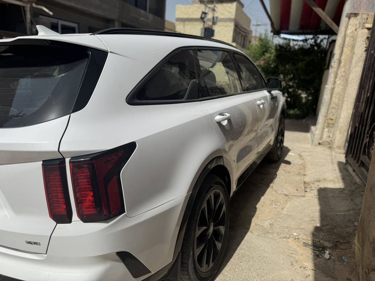 سورتنو فول مواصفات عده بنوراما
موديل23 

فئه سمارت ستريم تيربو الاقتصادي

 

رقم بغداد الجديد

السياره خير من الله مناقصه شي  

بصمه ابواب ترحيب جنطه كهرباء 

حادثه جاملغ تبديل ورش الباب وشويه من البنيد صبغ بدون دواخل السيارة 

سياقه ذاتيه 

4وضيعات رياضي موس 

فور ويل 

لد زنون 

ماشيه47 الف 

 Vipالسياره
***********

سعرها 220 وبيها مجال للطيبين
