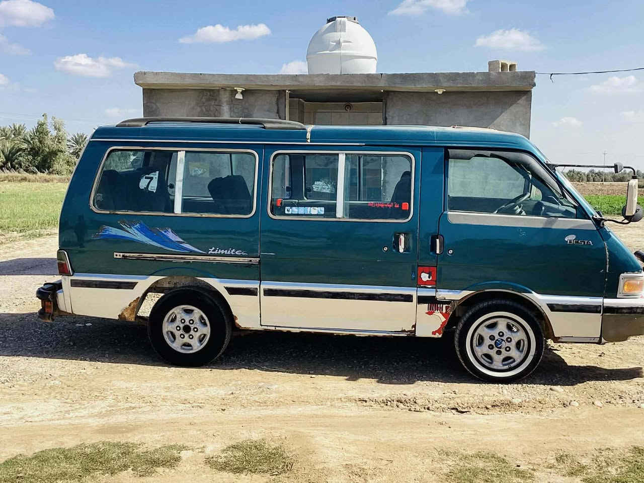 كيا بستا 1995 سياره مال بيت جاهزه وخير وبركه على ايدي صار 8 سنوات رقمها بغداد باسمي سنوية لل 2029 
مصفرة هيئه وغرامات 
صبغ حزام للجمالية مكفولة من الضربة 
گير ومحرك واكسل بشرط 
السعر ب 58 وبيها مجال 
مكان السيارة ديالى بعقوبة 
للاستفسار ‭0781 214 1300‬
