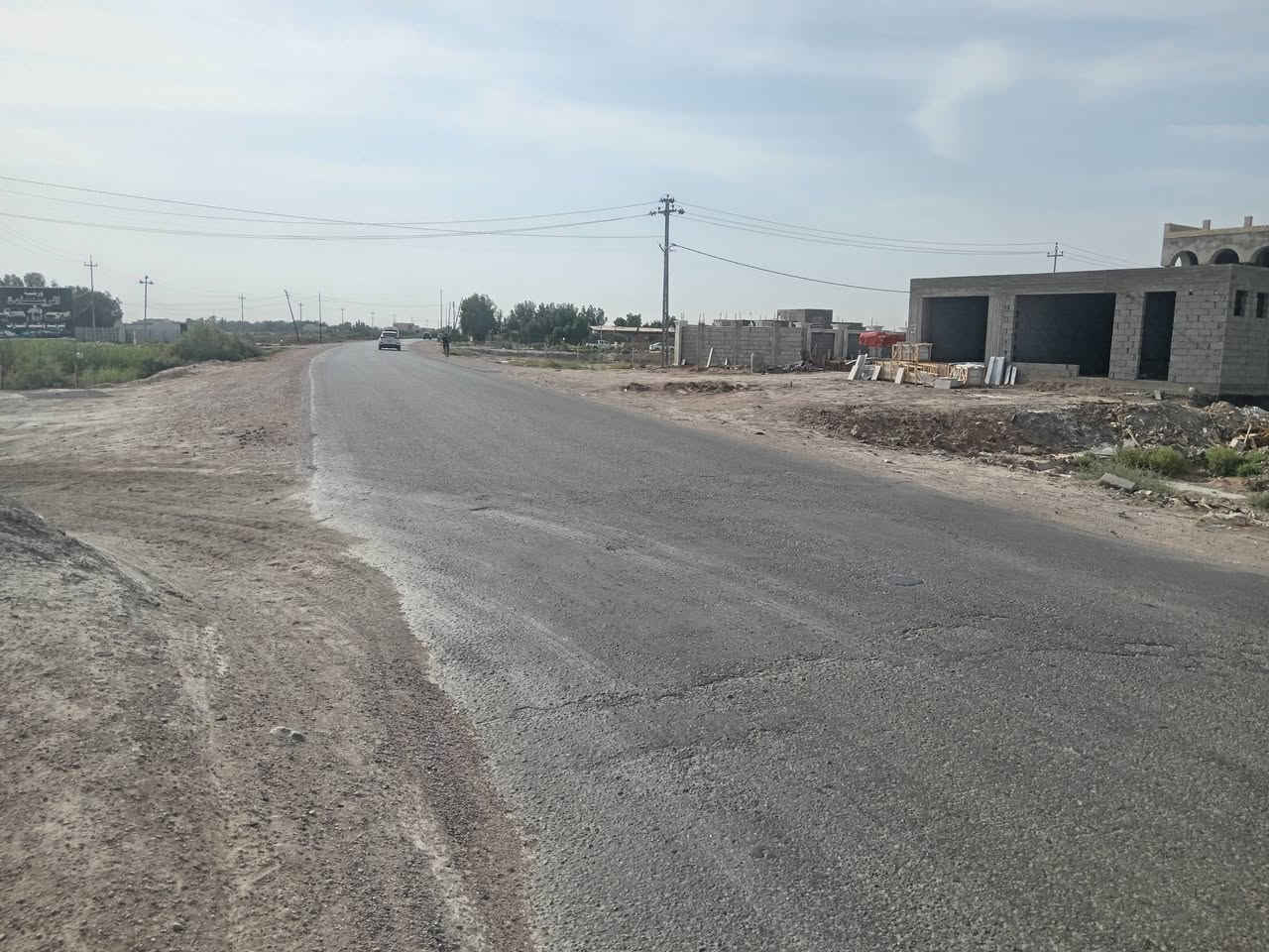 قطعه ارض على طريق السده قبل السجه قبل البانزين خانه السلامين متوفر خدمات كامله مي كرهباء على شارع سبيس ارض طابو زراعي سند 25 باسمي المساحه 1000 ***********
