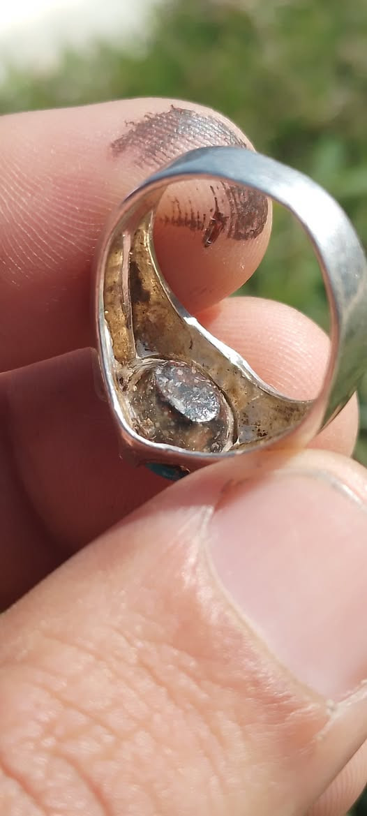 السلام عليــكم
لبيع ب( 45 الف) بدون عمله رجاءً 
قياس يلبس  ( 16_17_18_19_20 )
محبس فيروزي نيشابوري لبه قديمه  جداً جميلة
بدون إحراج توصيل ماكو  ( بدون حجز رجاء اخوي )
مكاني  بغداد مدينه الصدر


**إذا كنت صاحب هذا الإعلان وتريد حذفه لأي سبب، رجاءا أرسل رسالة إلى الدعم الفني**