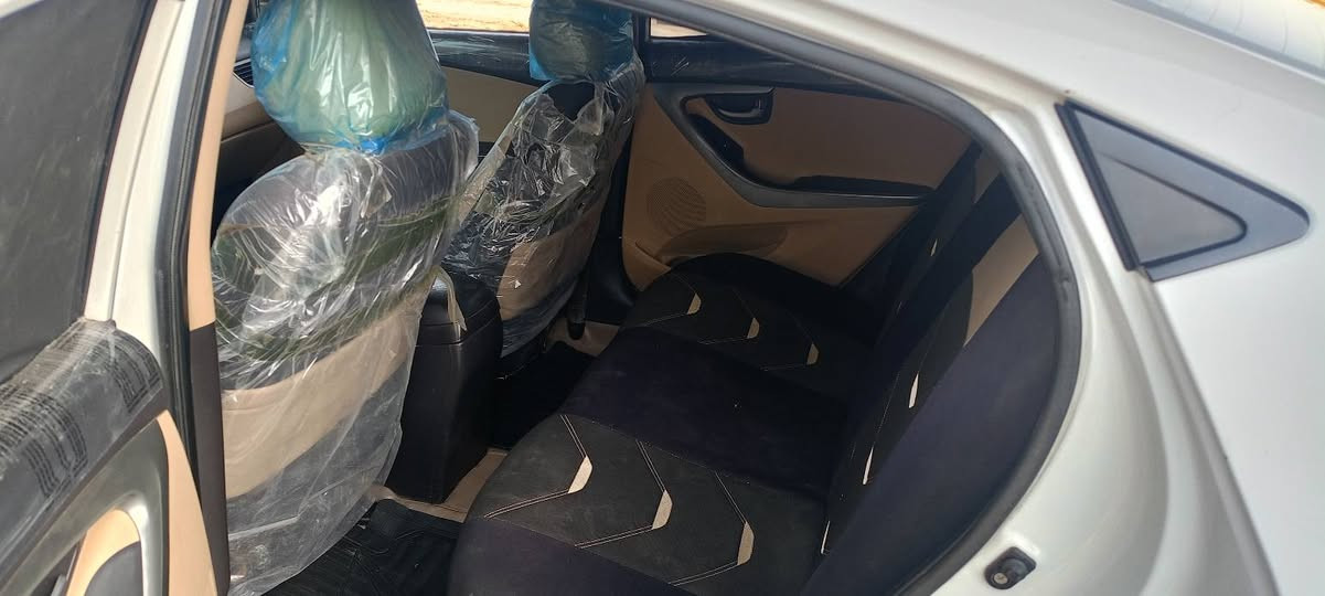 يا الله السلام عليكم للبيع سياره نوع هونداي النتره موديل 2011خليجي رقم اربيل سنويه نافذه تريد وكاله تحويل موجود السيارة تخم تاير امامي خلفي صدر جديد كهربائيات كله شغال وجاهز كير ومكينه مكفولات مكينه 1800مفتوحه السيارة كفاله من الصبغ بس الدوس بيهن صبغ والسياره بيه بارد ورصعات وبيه رصعات بل قماره قليل كلش مكان السياره واسط الزبيديه لاستفسار اتصال على الرقم التالي *********** السعر اتصل على الرقم
