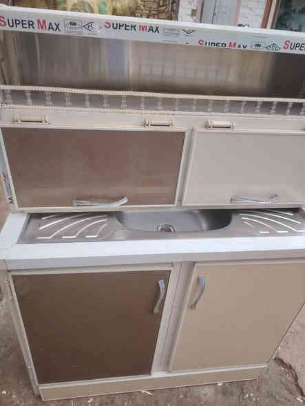 السلام عليكم كاونتر سنك وملحق نضيف كولش سعره 125 المكان بابل مركز المدينه ***********
