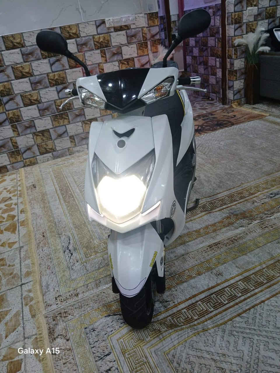 دراجه سكنس فحل لد ياباني جديده مال رمبه مديل 2020 ماشيه 11 الف نوزل خطين قبق نفخ طلاعات ستان كهربائي كفرات اصليه مكينه ناعمه شلعه معدل كهربائياتها كلها شغاله دراجه جديده مكفوله اي نقص مابيها السعر مليون 300 بيع مستعجل العنوان بغداد الكرخ رقم ***********
