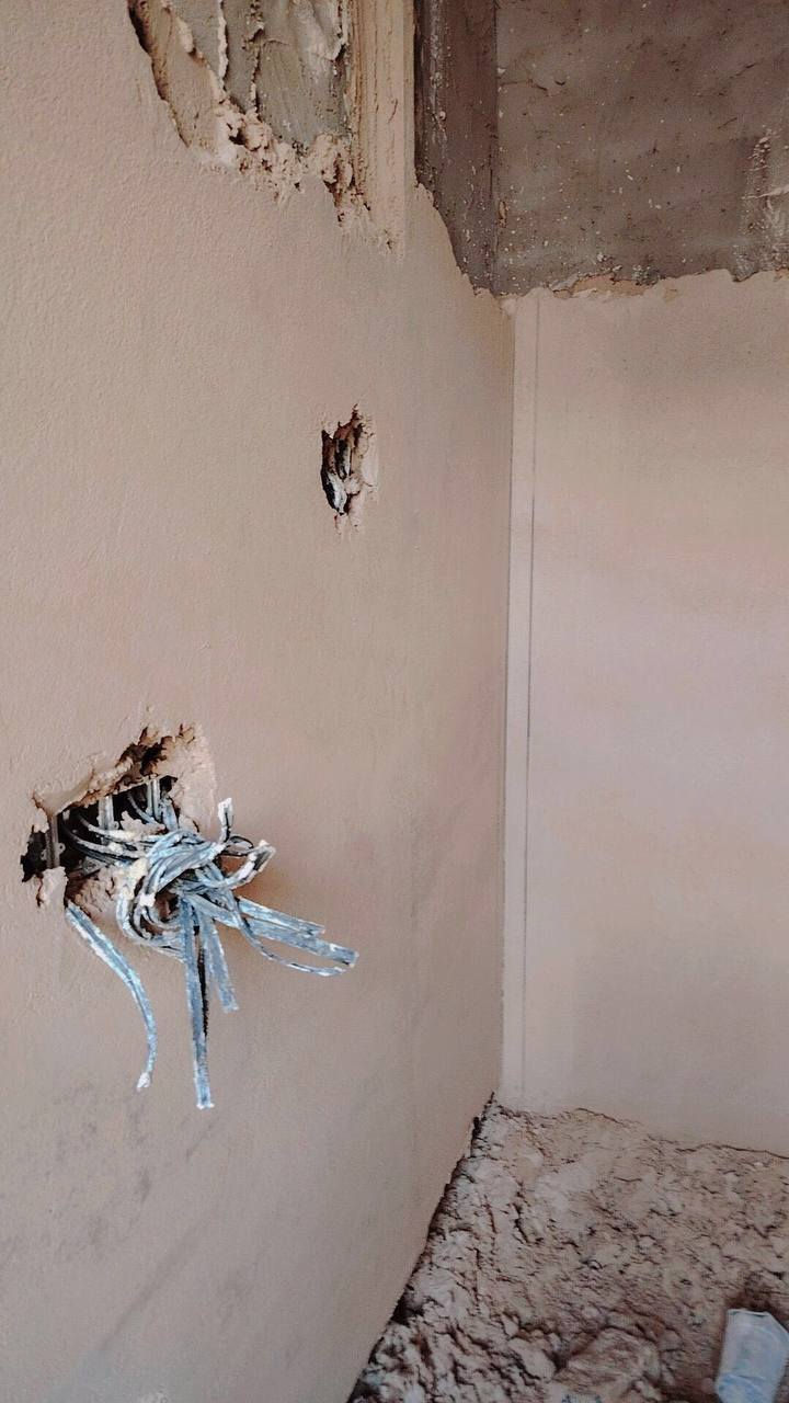 لباخ درجه اولى جص اسمنت خشن وناعم تصفير مساطر  استلام مهندس اشتغل باليوميه وبالمتر مكاني نجف *********** واتساب أو اتصال
