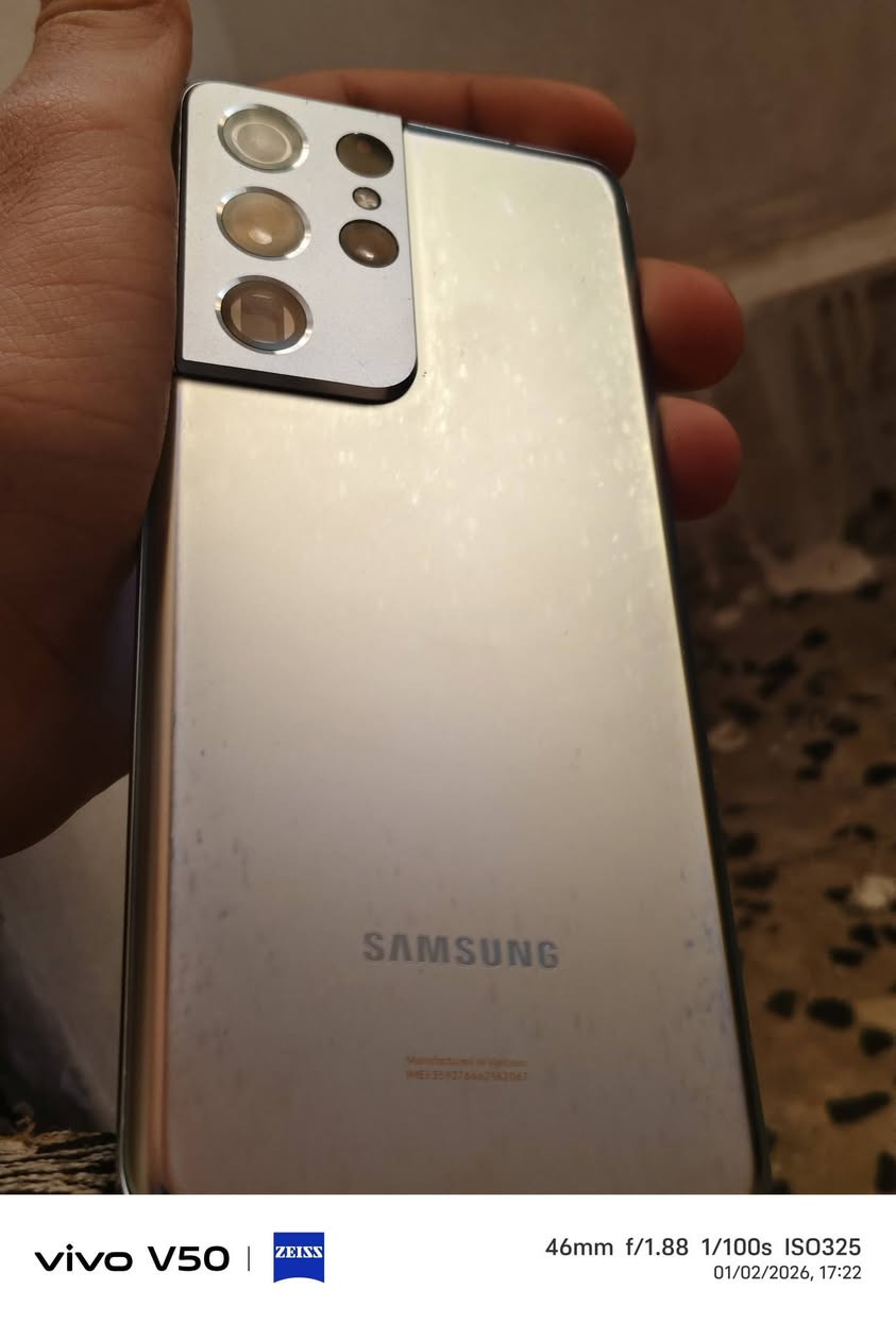 SAMSUNG S21 ULTRA || 128/12
نسخة امريكية 
نضافة 90 || موضحة بالفيديو شخوط خفيفه كلش بالشاشه
جهاز مكفووول كلشي شغال 
بدون ملحقات 
مكاني شارع فلسطين
للبيع بسعر 350 وبي مجال حك كروتك بس وياه 3 كفرات 
اخوان اليكسر بالسعر يسمع مني كلام مو حلو 
تواصل واتساب 
***********
