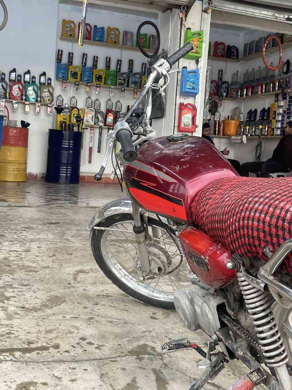 نامه ٣ احرف ٢٠١٧ دراجه نضيفه يرادله بس غسل محرك اخرس صوت ناعم يرهم مراوس هم متواجد ع واتس بس هذا رقمي***********
