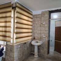 شقه للايجار بغداد_حي الحسين     شارع 20 قرب خدمي المطار والمنتزه   فوق...