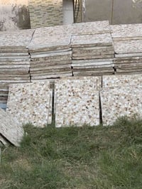 كاشي مستعمل للبيع  ٥٢ متر  07802781329