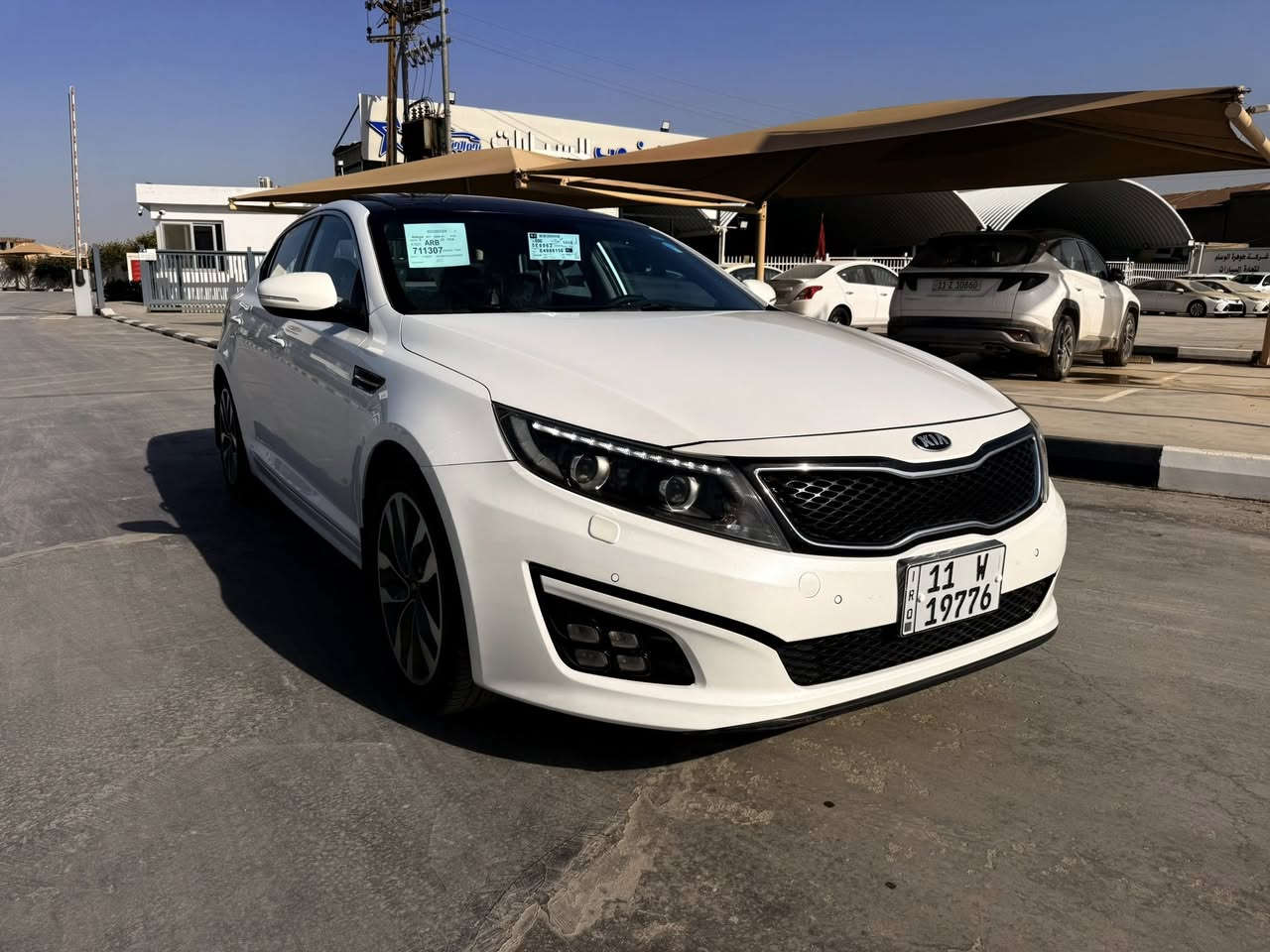 السلام عليكم👋🏻🤍
للبيع كيا اوبتيما 2014 شكل 2015  خليجي 
السياره مكفوله كفاله عامه من الدعاميه للدعاميه كفاله 🔥🤍
((بدون صبغ بدون فتح بدون تبديل بدون بارد))
السياره ماشيه91كم الف شرط بحاله الوكاله
مواصفات: فول
‏1_مكينة 2400 دوش بلادي🚘
‏‎2_  رقم بغداد تحويل مباشر
‏‎3_تبريد قطعتين منفصل 
4_ستيرن شكل رياضي sport 
5_شفتات بل ستيرن وفول تحكم
6_كشنات جلد مغلفه درجه اولى 
7_حساس امامي خلفي 
8_لد امامي خلفي ليزر
9_لايت زينون ناصي عالي 
10_انظمة قيادة  عدد 3 ايكو سبورت اعتيادي 
‎11_نظام ABS بريك ونظام ESP
12_‏حساس اطارات 
‏‎13_شاشة وكامره خلفيه
‏14_فول موصفات 
سياره جديده وبحاله الوكاله 🔥♥️
_______________________________________________
مكان السياره :الدوانيه

السعر:168وبي مجال👋🏻🤍
لاتصال والاستفسار:***********
                                        ☎️☎️
