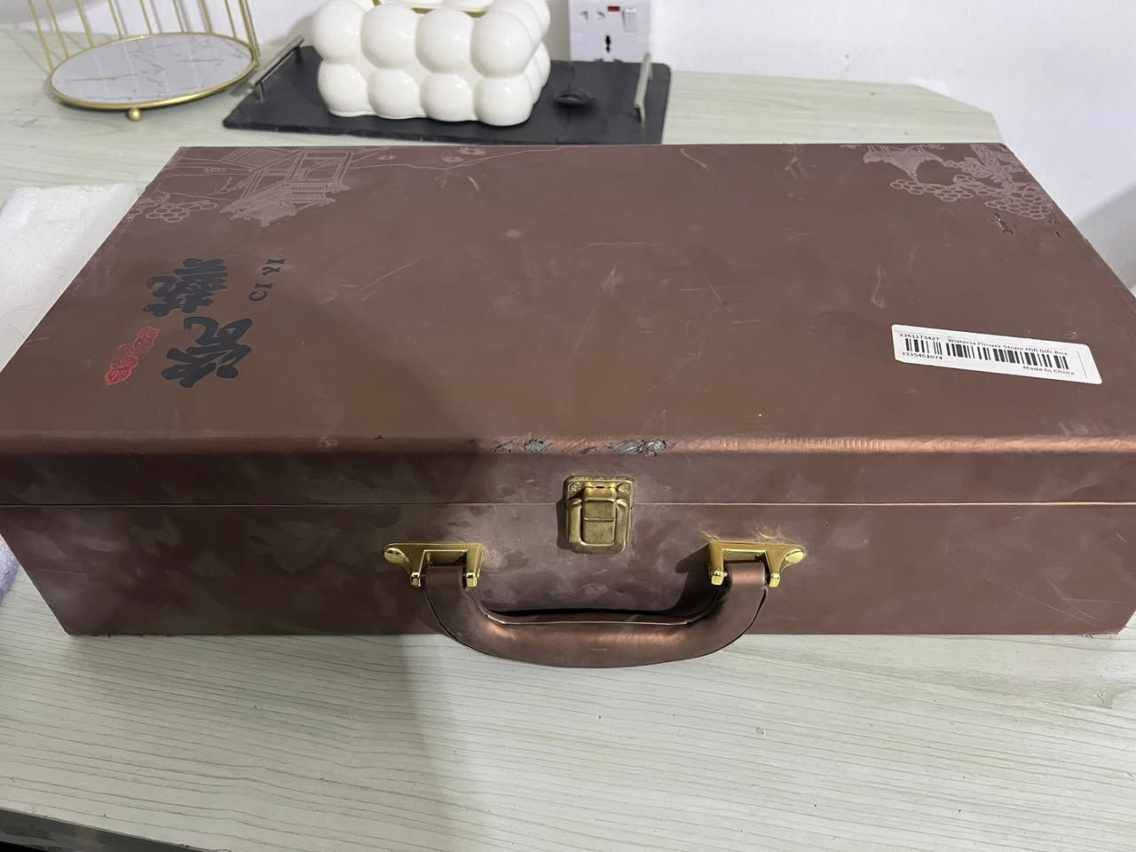 بضاعه شي ان  6 كارتونات وشليف كلش جبير للبيع لعدم التفرغ كله جديد ملابس وكهربائيات واحذيه وكلشي بيها بل1000 قطعه او اكثر  وبراكيتات وانارات وستاندات عرض ورد 
كلهه ب300 الف قفل مكان بغداد 
الطوبچي ***********
