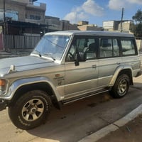 للبيع كالوبر طويلة موديل 1993 محرك بلادي ممتاز كير عادي جيد لوكير شغال...