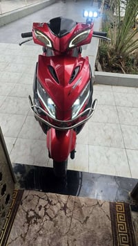 دراجة هويشه جامبو 2023للبيع سعر 975الف وبيها مجال الاتصال رقم 07876067...