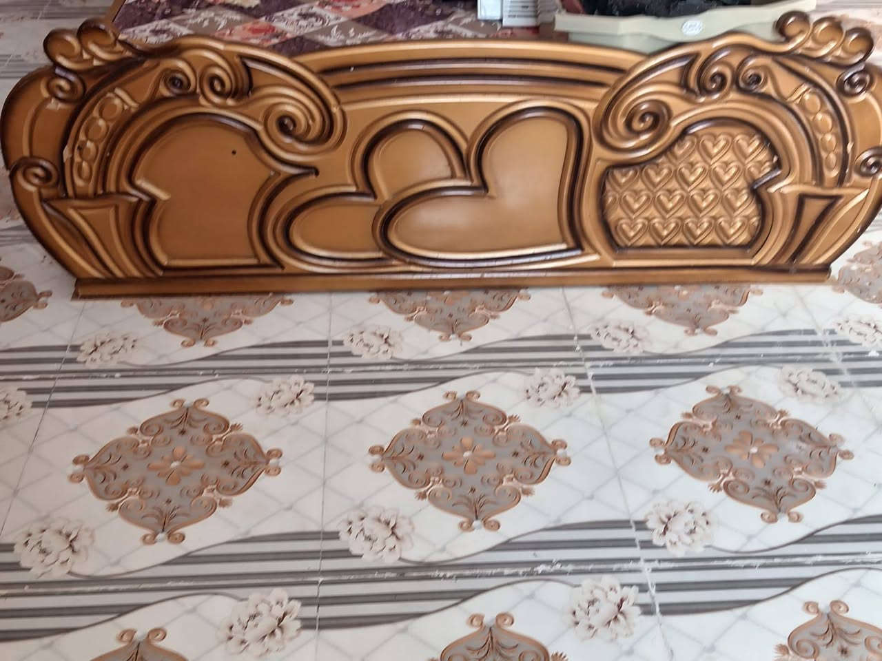 سلام عليكم خوان يوجد غرفه نوم للبيع سعر مليون 250الاستفسار على هاذ رقم ***********
