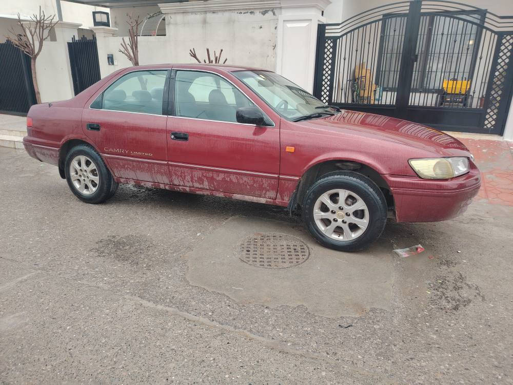 تویۆتا کامری مۆدێل ٢٠٠٢ 

هەمووگیانی لەسەر دەقی شەریکە ماوە ، مەکینەی نەکراوەتەوە ، گێرو مەکینەو کارەبایی و تەبرید بەشەرتی هەموو فەحسێک ،  یەک چاملخی دواوە بۆیاخە ، سەنەوی تا ٢٠٣١ تازەیە  نرخ ٦٣$ لەڕانیەم  
*********** ☎   *********** السليمانية, العراق
