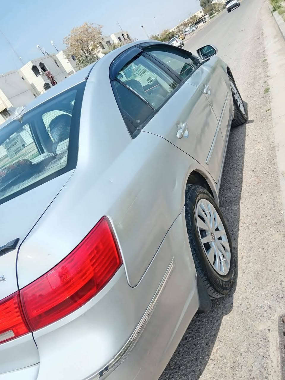 سلام عليكم للبيع سوناته ٢٠١٠ وارد أمريكي محرك ٢٤٠٠ شرط مامفتوح بيها اقل الحزام بس اني ابيع حزام هزه ولوحات جدد  رقم صلاح الدين 
السعر ١٠٠ وبيها مجال للطيبين اتصل ودلل *********** العنوان صلاح الدين قضاء الدور

