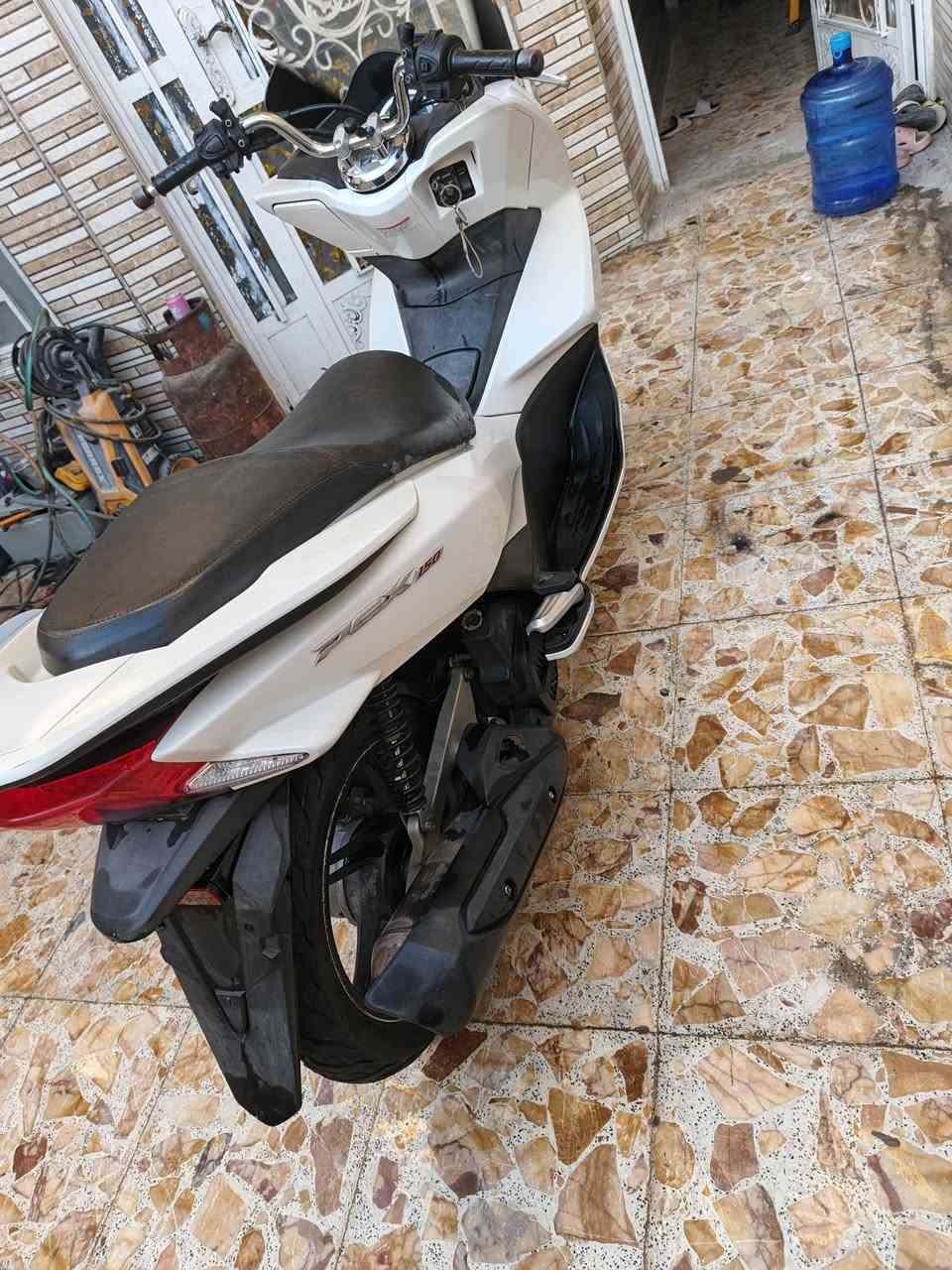 يالله بي سي اكس جيل الثاني ياباني ميكنه 150 مكينه اكلجات كفاله عامه كفرات كوله بلاديه العده الاصليه وياهه جي بي اس شغال بيه اي نقص مابيه ماشيه 40الف السعر 15مكاني بغداد ***********
