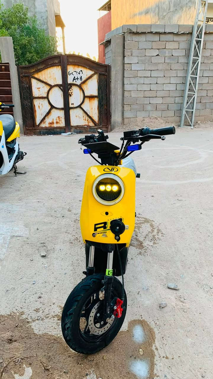 R9 2025فول مواصفات  
دراجه جديده مواصفاتها لد اصفر مفول ولد ابيض
اشارات كلهن جدد مابيها عطل واحد دراجه استخدام شغل وبيت استخدام قليل مرتبه وتاخذها ضمان مني بدون عطل مفوله دراجه هورن اقوه من سياره محربه مكان بصره ابي الخصيب محوله الزهير رقمي *********** السعر 410
