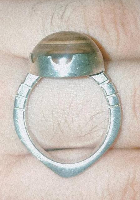 الكل يعرف المحبس ما يتقيم بل فلوس 
صياغه العلويه ثقيل 
جزعه مرتبه المراوسه او للبيع بغداد المنصور


**إذا كنت صاحب هذا الإعلان وتريد حذفه لأي سبب، رجاءا أرسل رسالة إلى الدعم الفني**